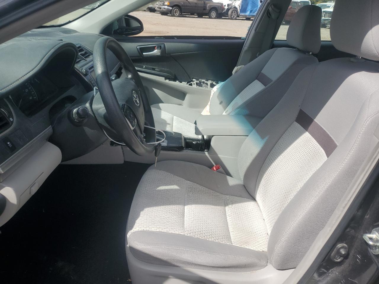 2014 TOYOTA CAMRY
