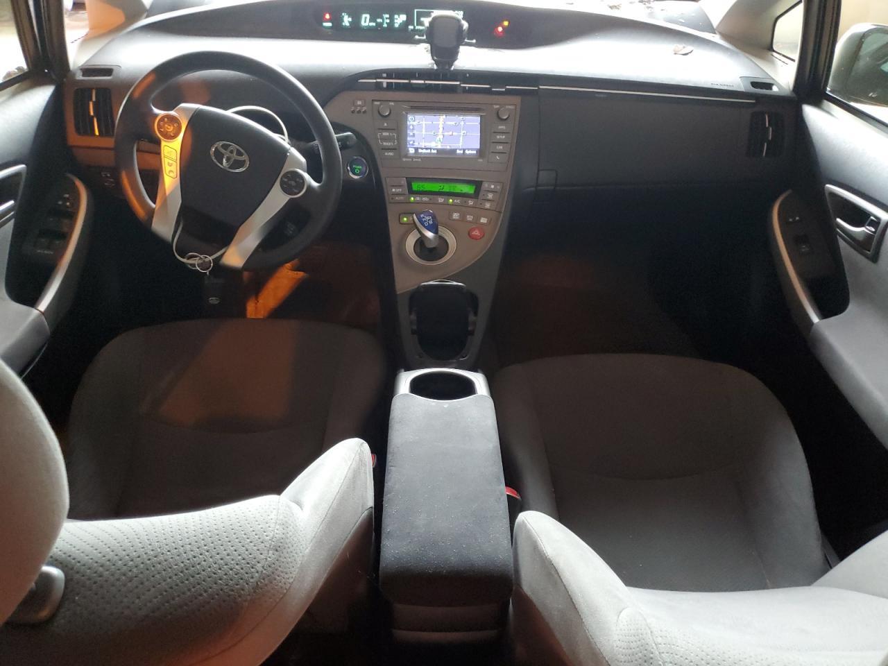 2013 TOYOTA PRIUS