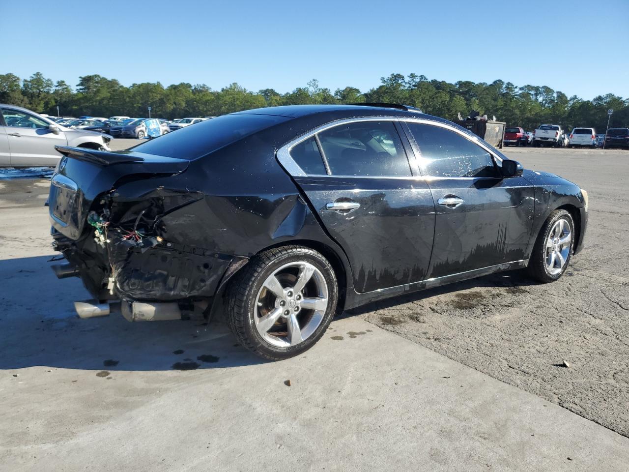 2013 NISSAN Maxima