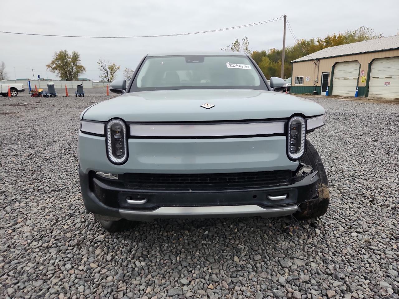 2022 RIVIAN R1t
