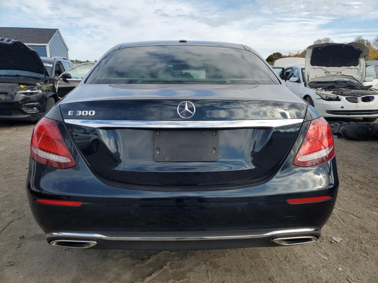 2017 MERCEDES-BENZ E-Class