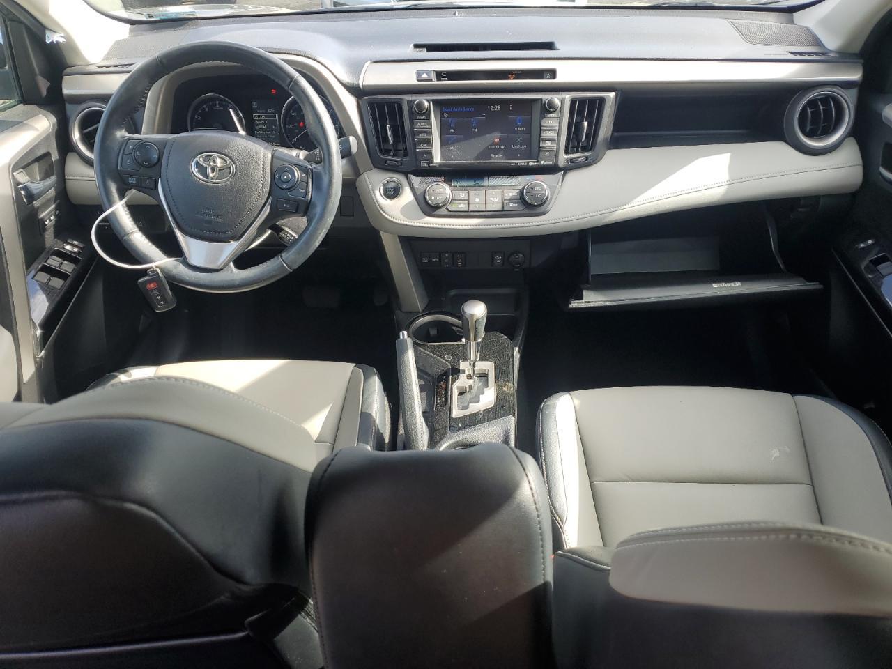 2016 TOYOTA RAV4