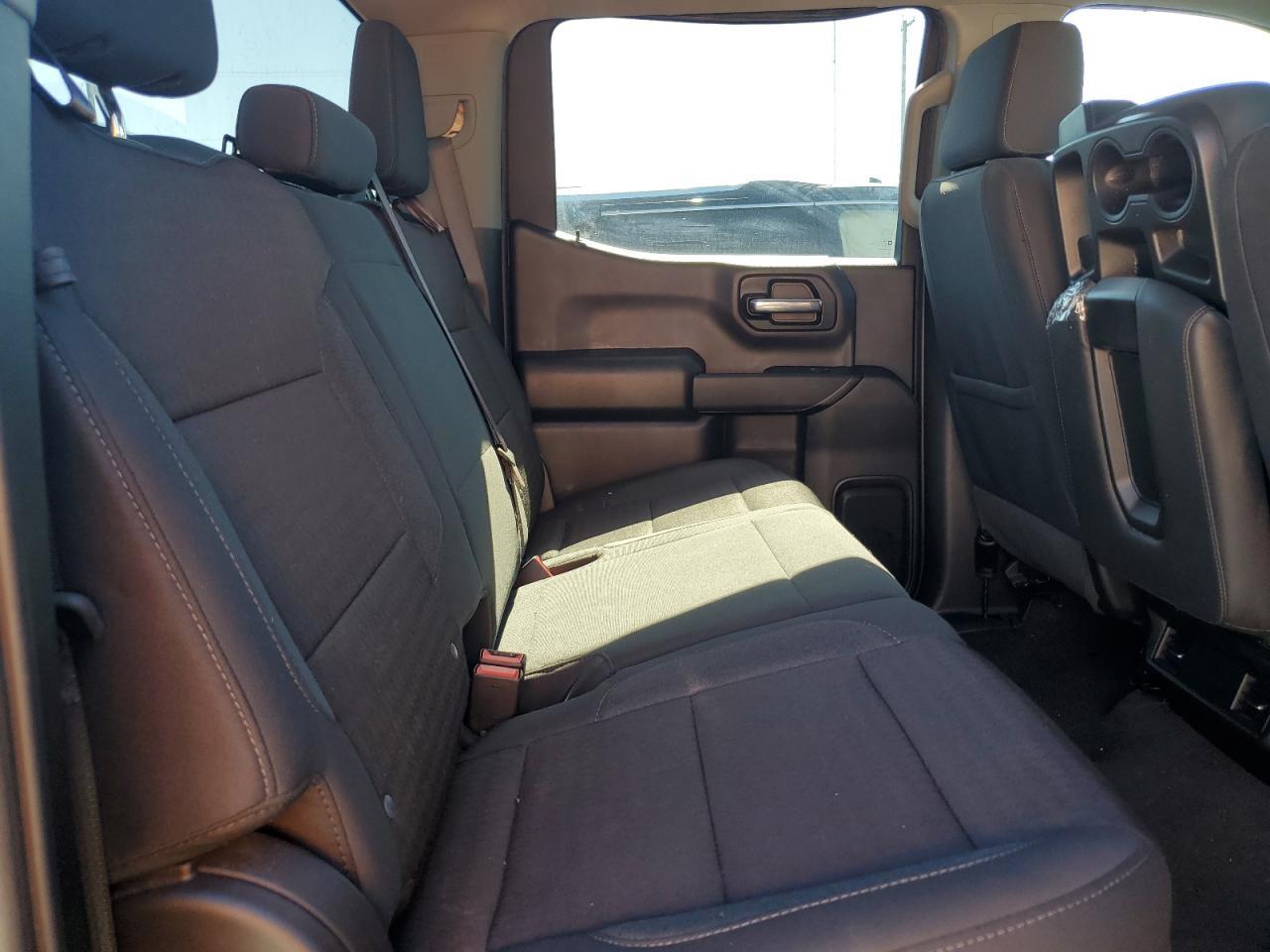 2023 CHEVROLET Silverado