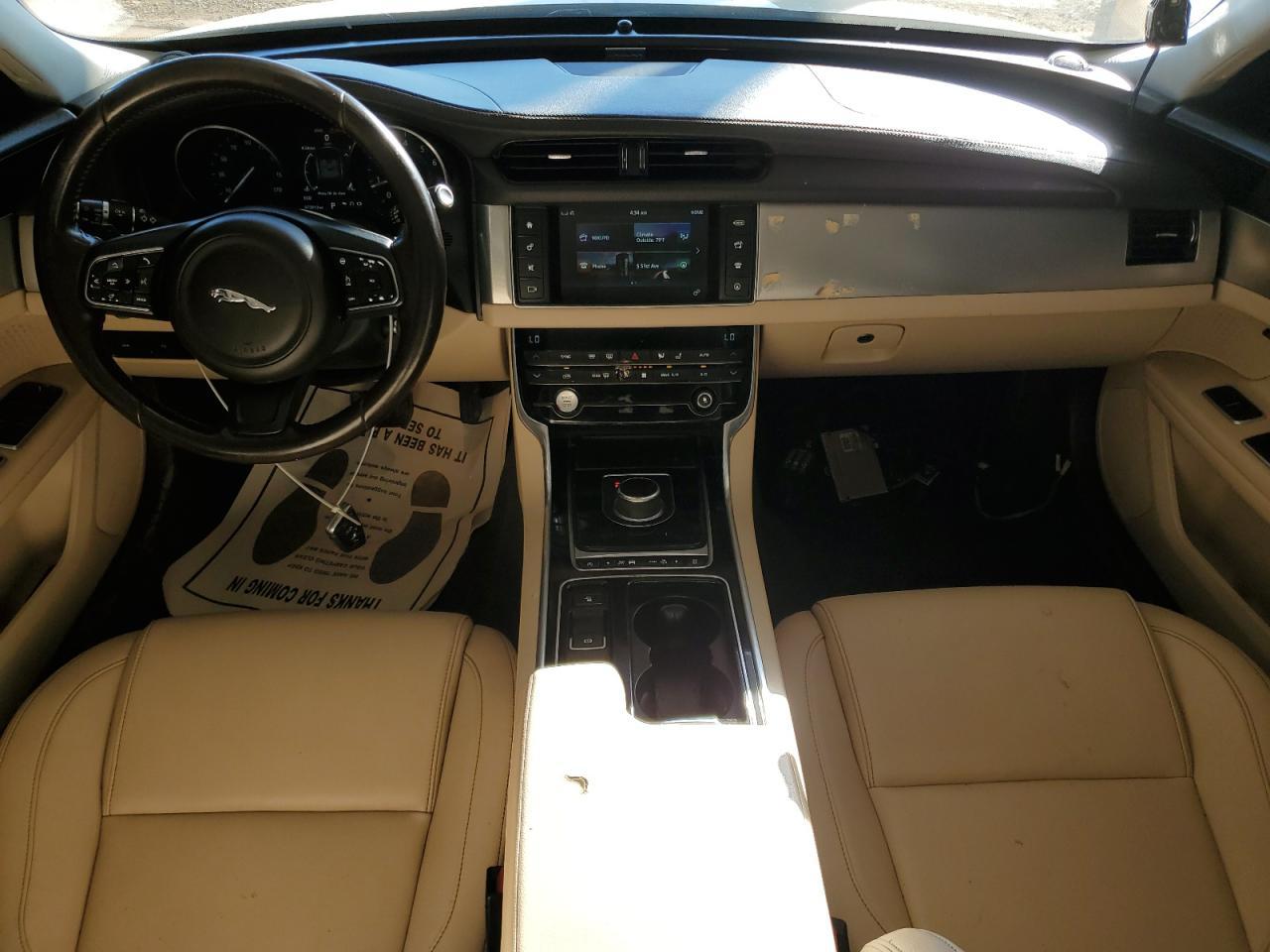 2017 JAGUAR XF