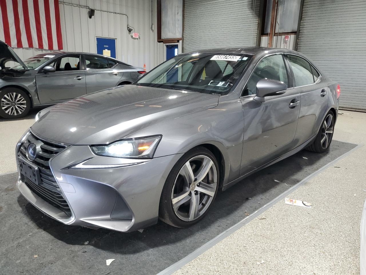 2020 LEXUS IS 300