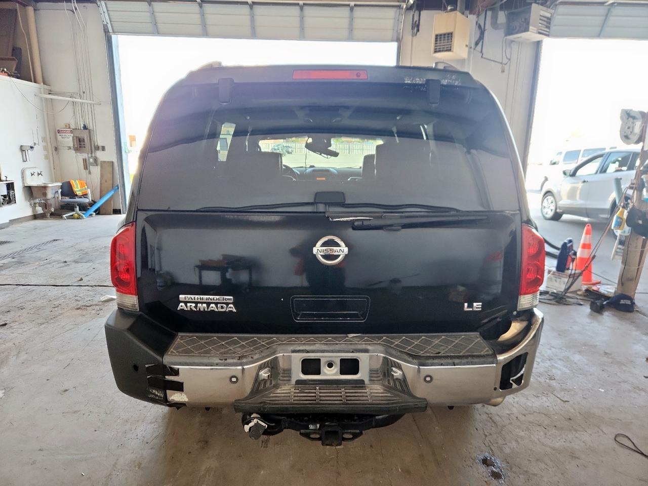 2004 NISSAN Armada