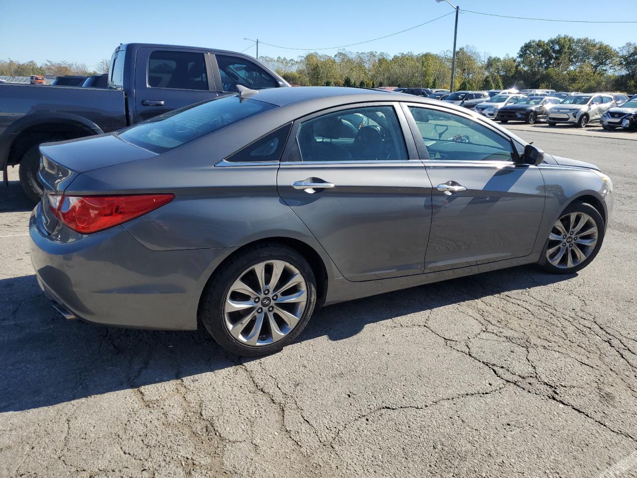2011 HYUNDAI SONATA