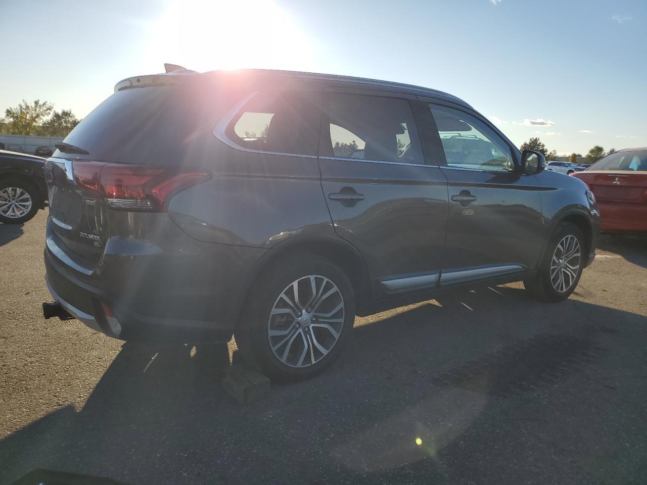 2017 MITSUBISHI outlander