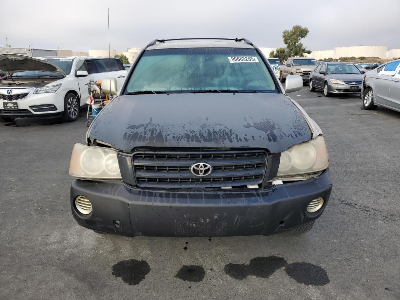 2001 TOYOTA HIGHLANDER