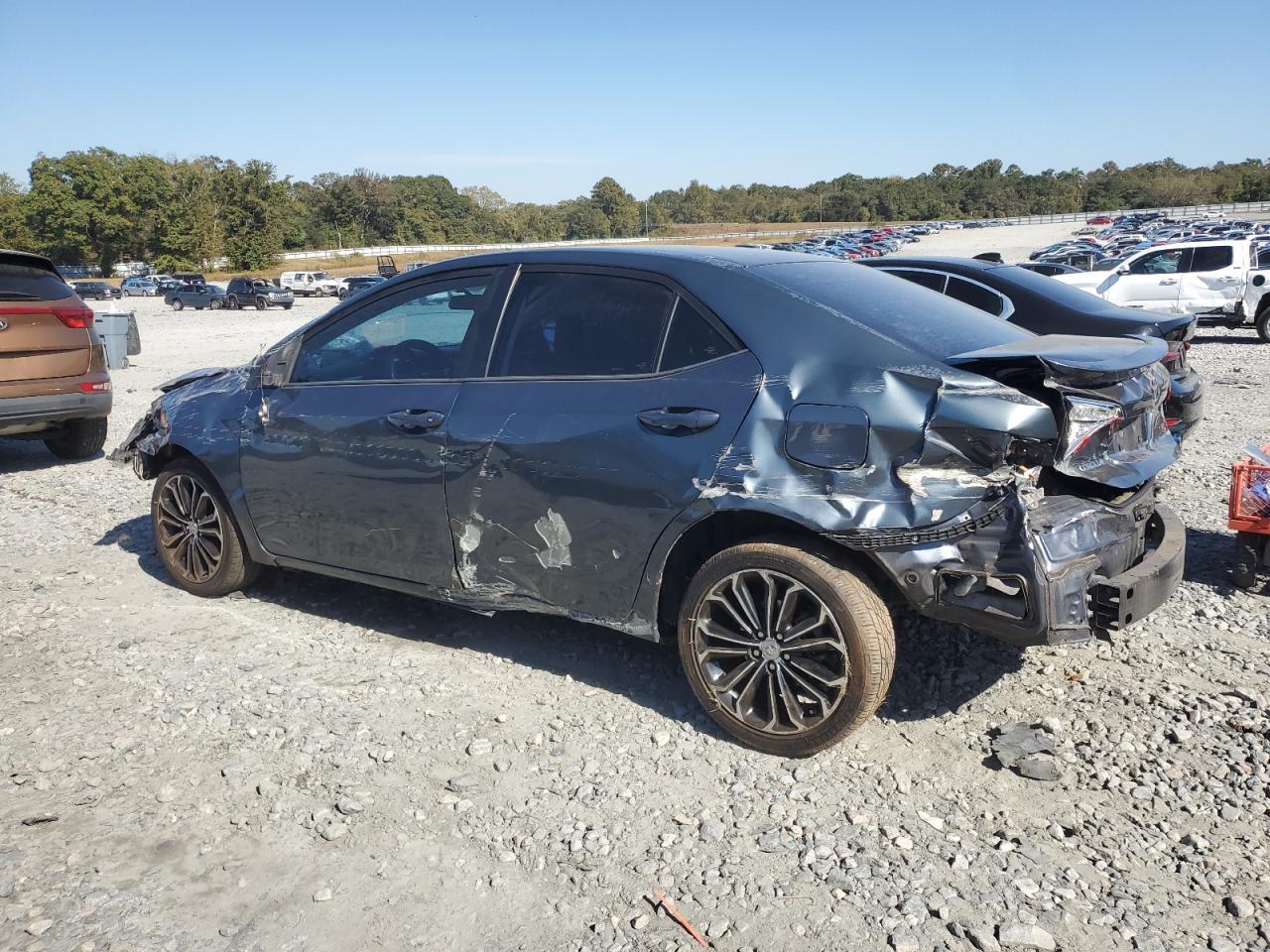 2015 TOYOTA COROLLA