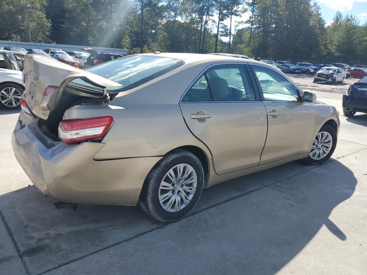 2010 TOYOTA CAMRY