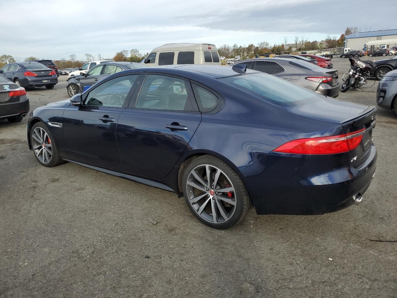 2017 JAGUAR XF