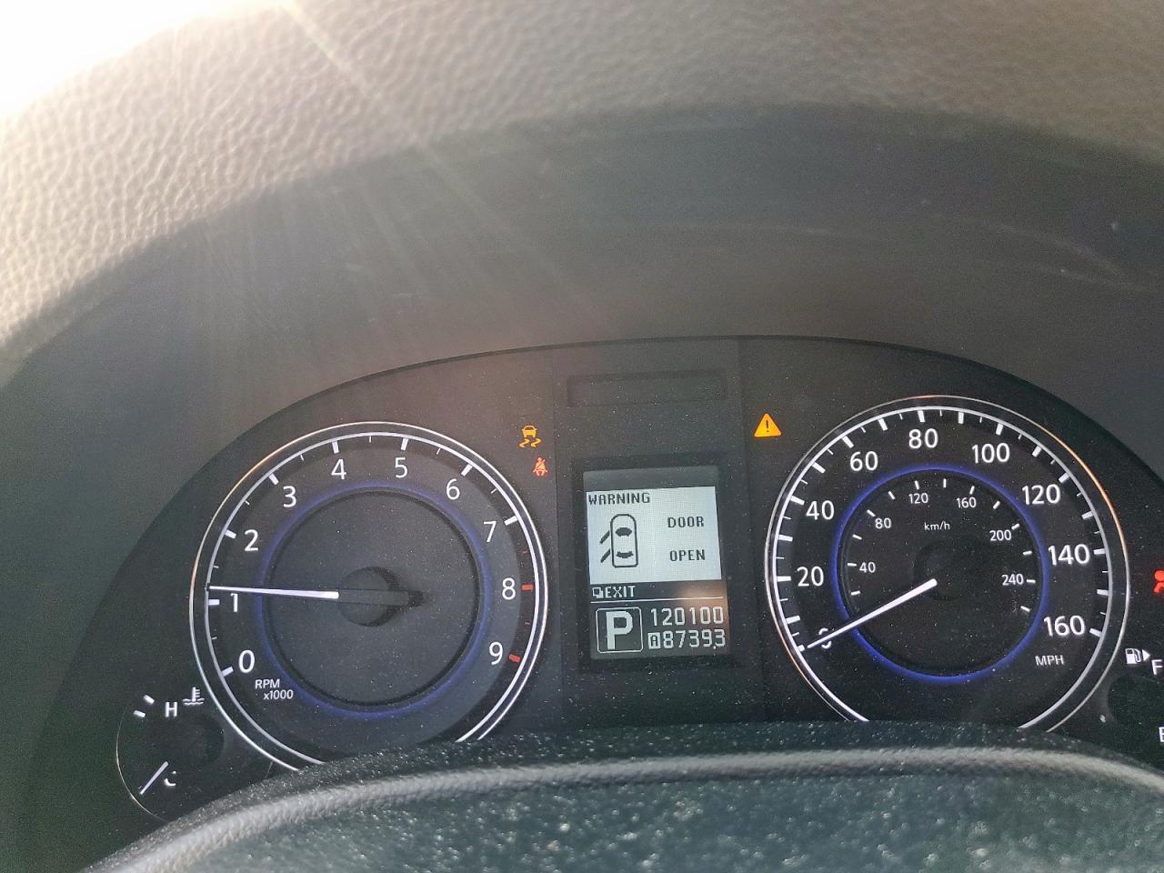 2011 INFINITI G37
