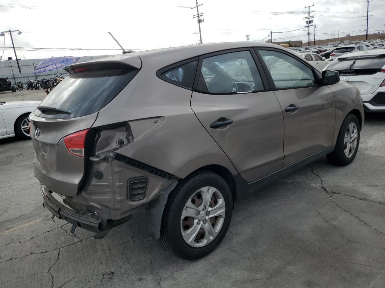 2011 HYUNDAI TUCSON