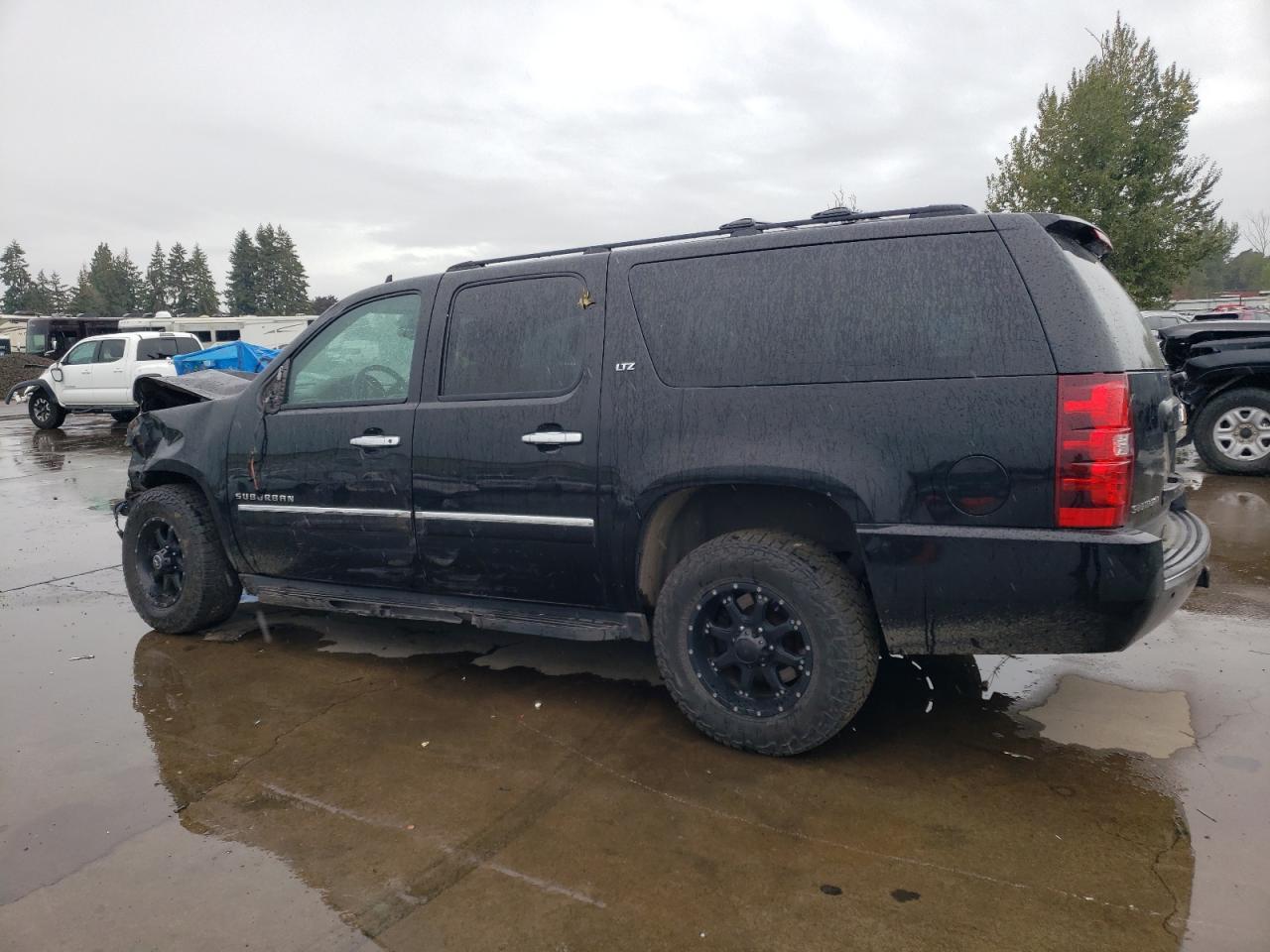 2011 CHEVROLET Suburban