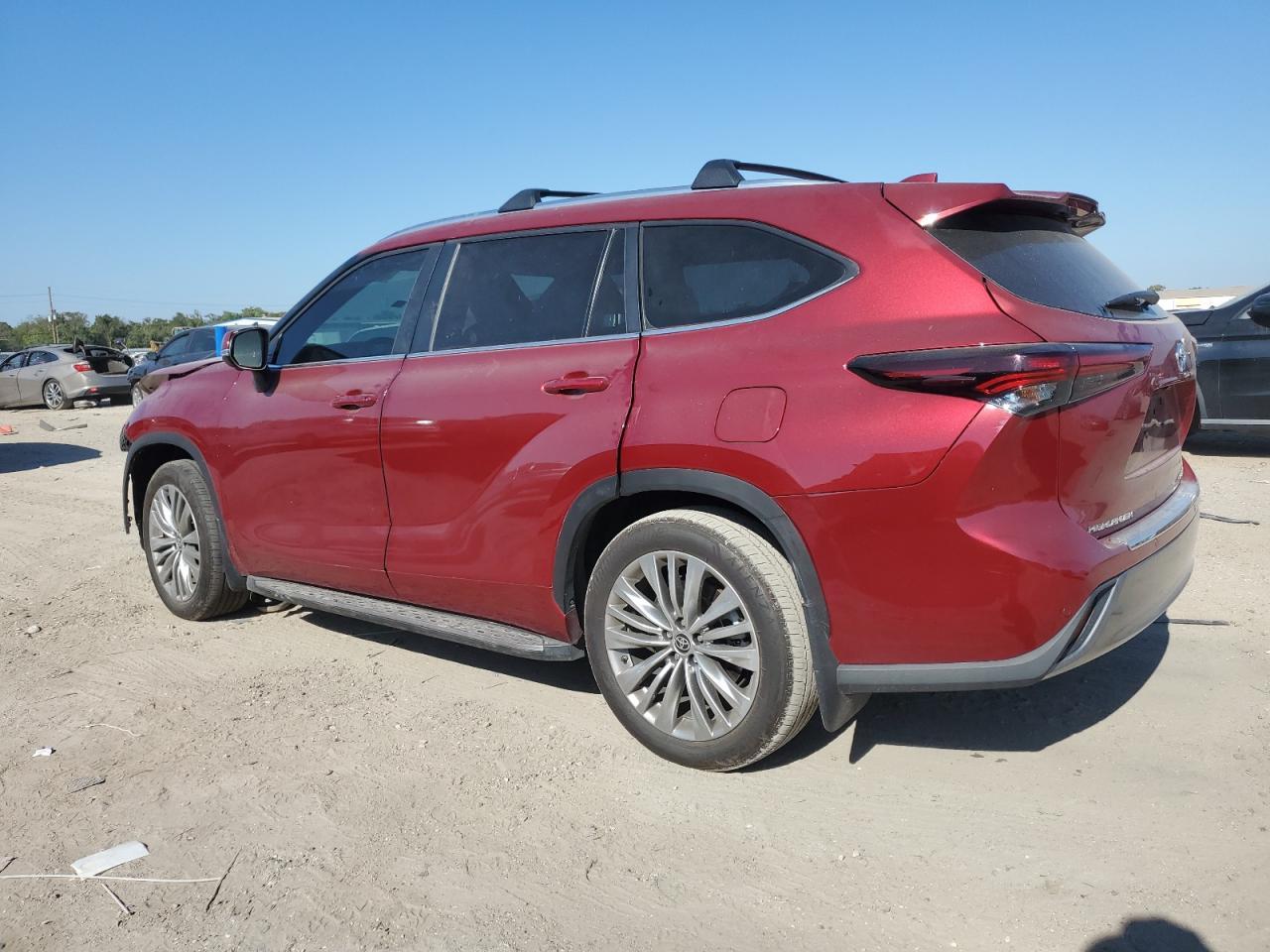 2024 TOYOTA HIGHLANDER