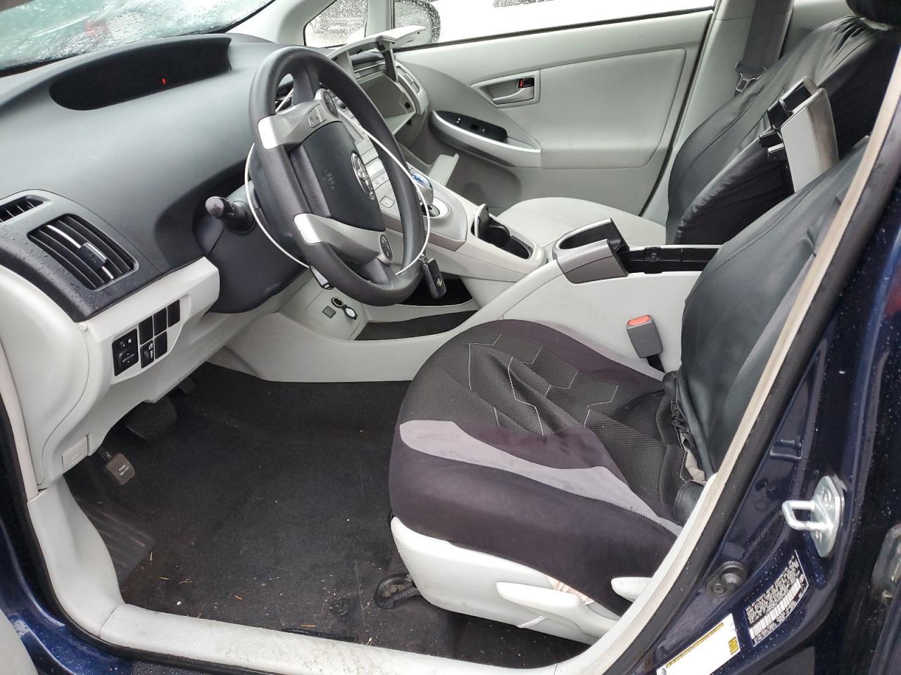 2015 TOYOTA PRIUS