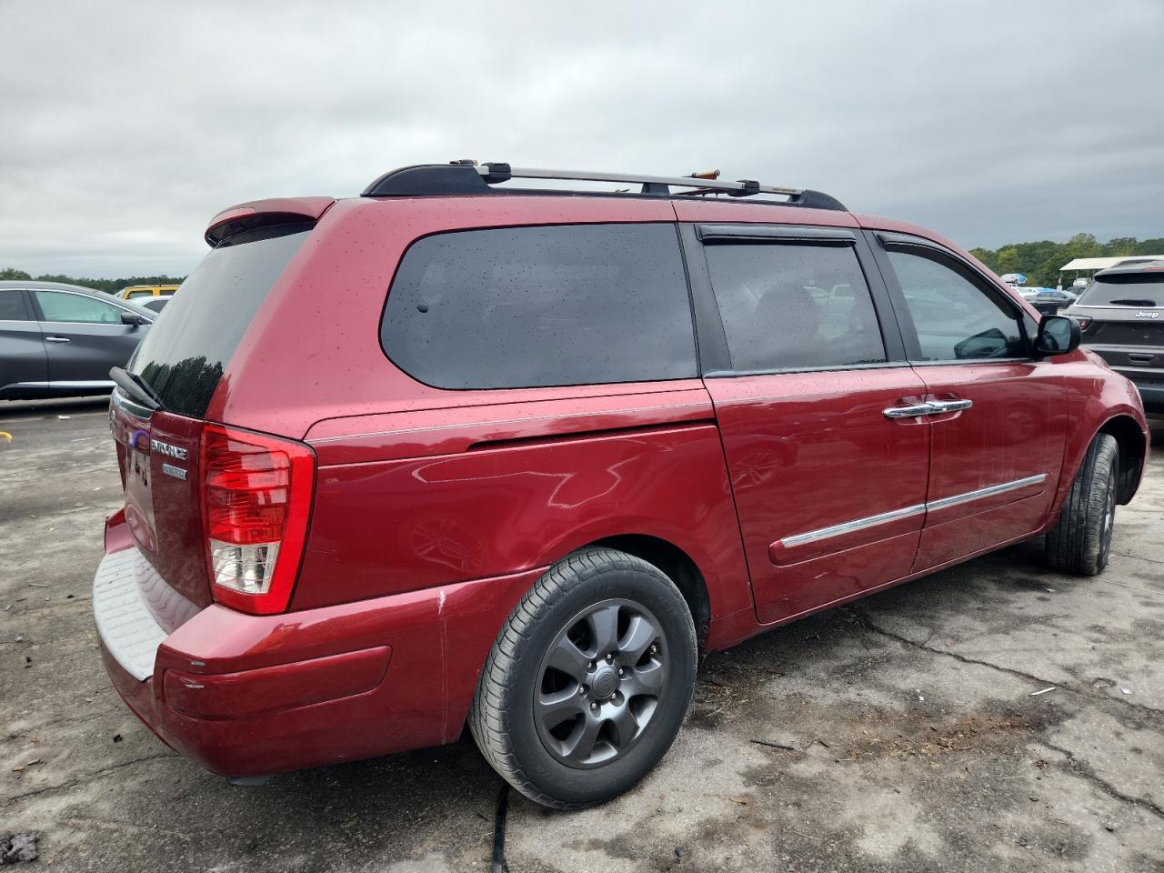 2007 HYUNDAI Entourage