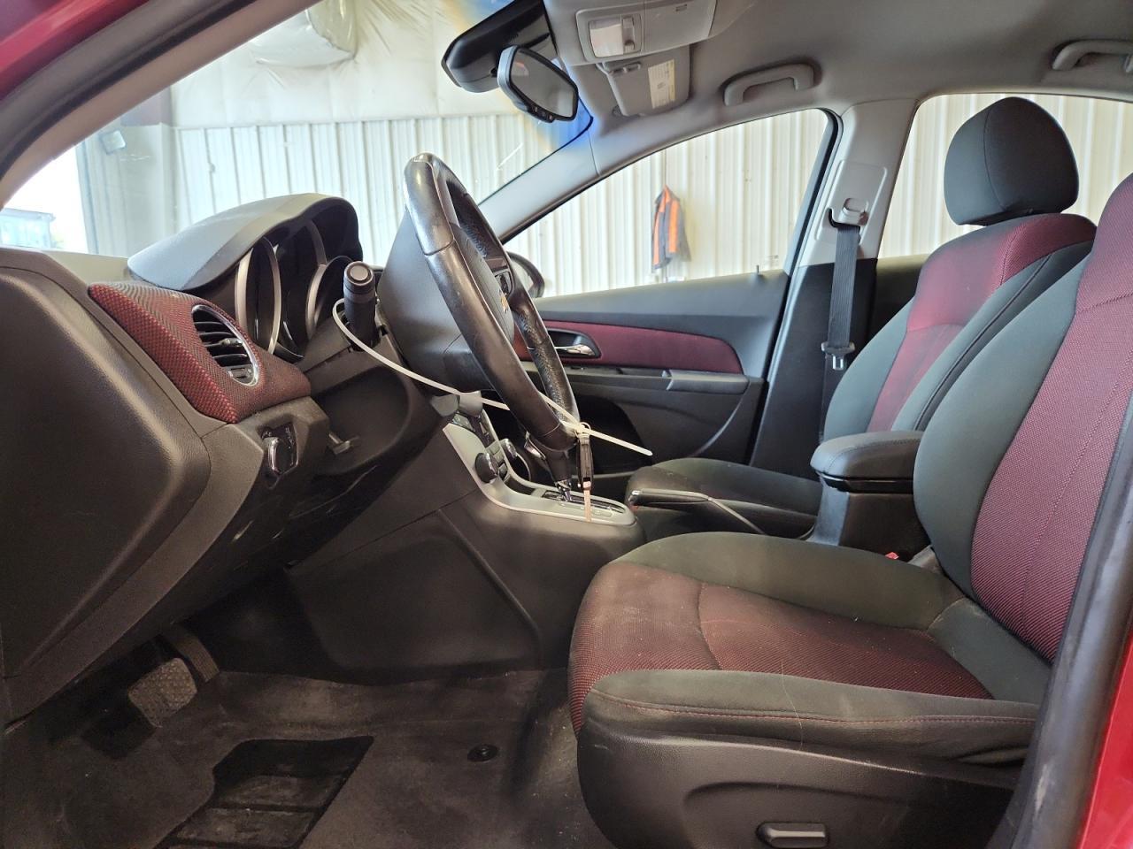 2011 CHEVROLET CRUZE