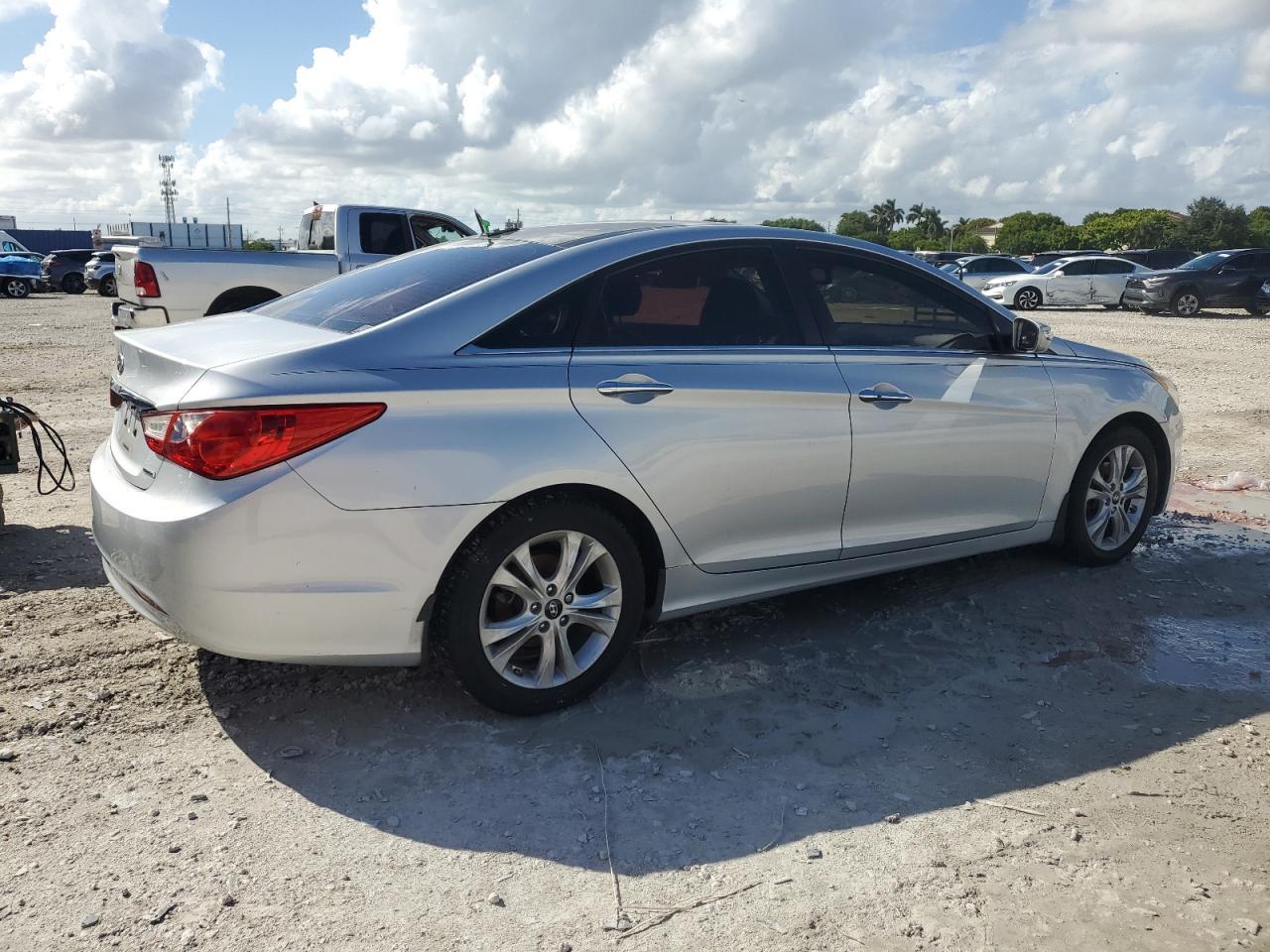 2012 HYUNDAI SONATA