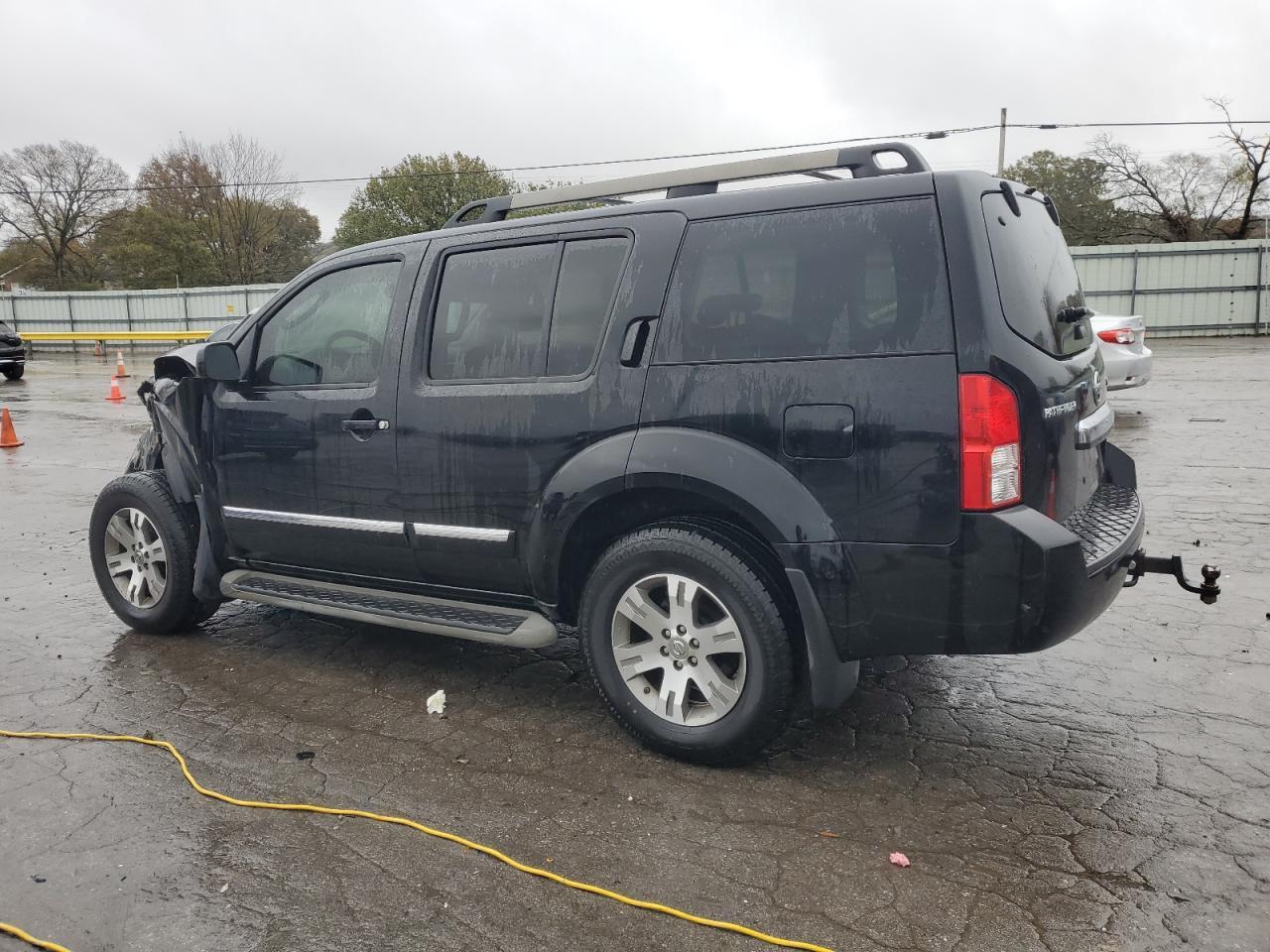 2012 NISSAN PATHFINDER