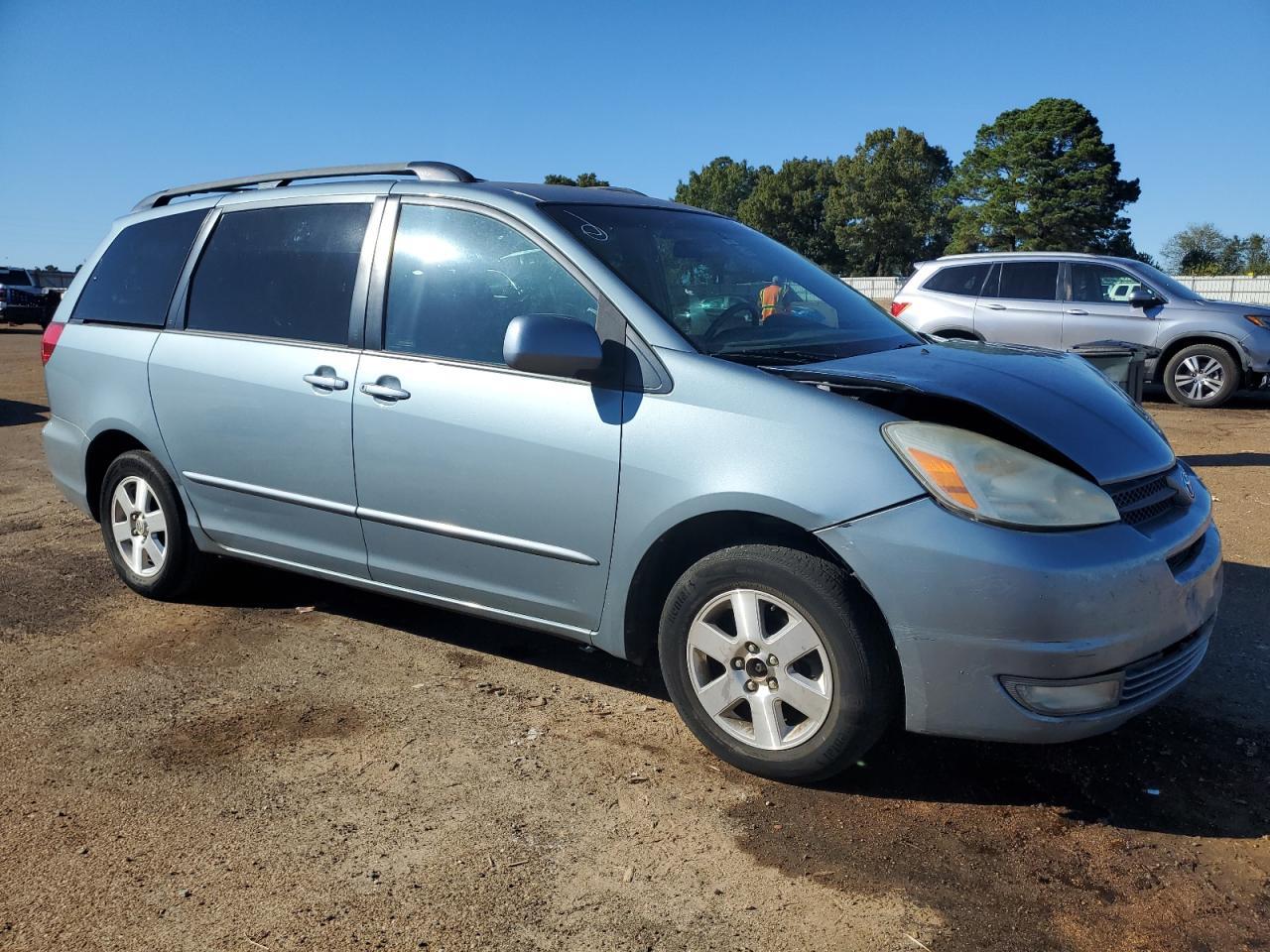 2005 TOYOTA SIENNA