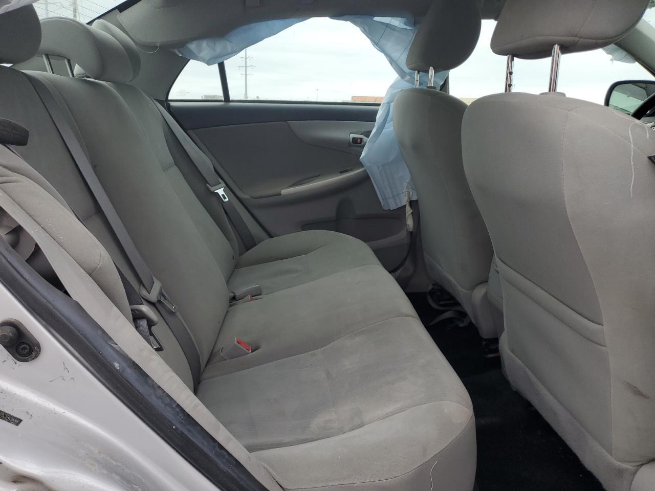 2011 TOYOTA COROLLA