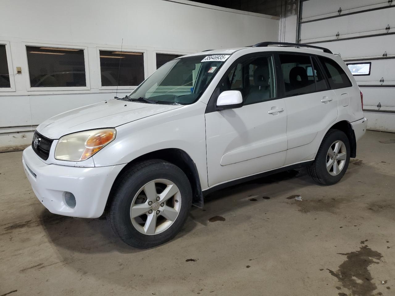 2004 TOYOTA RAV4