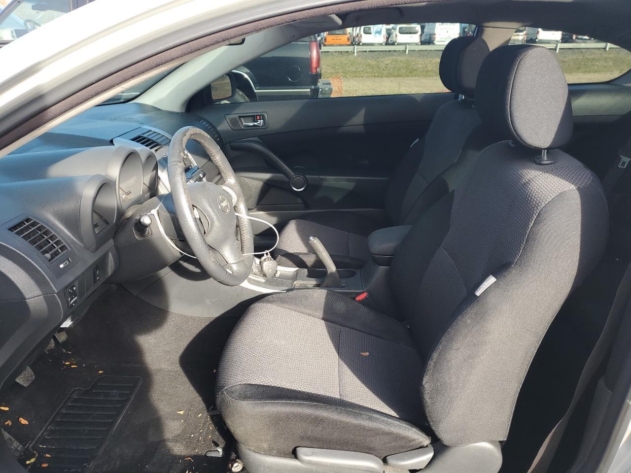 2005 TOYOTA SCION