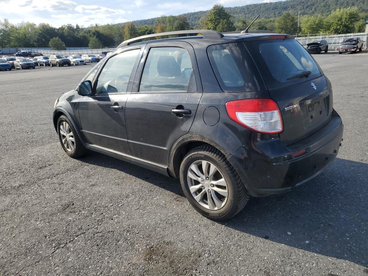 2013 SUZUKI SX4