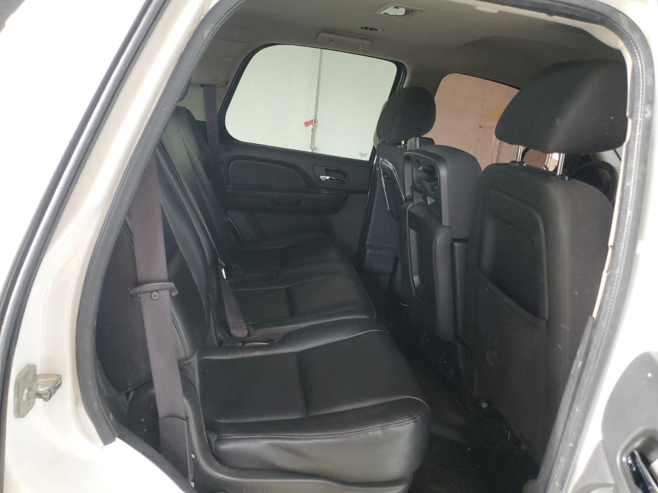 2013 CHEVROLET Tahoe