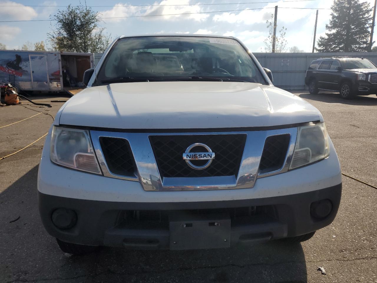 2015 NISSAN Frontier