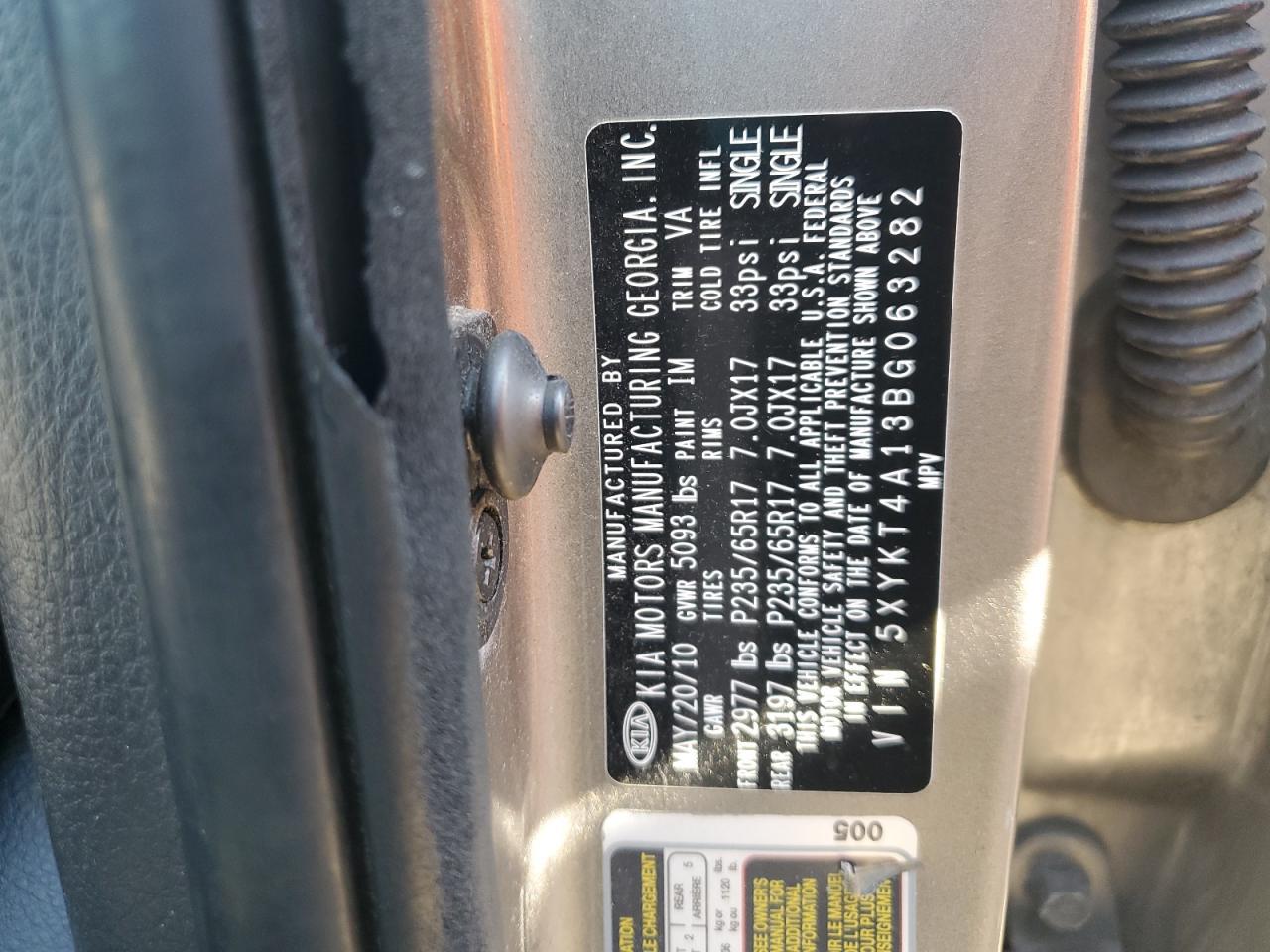 2011 KIA SORENTO