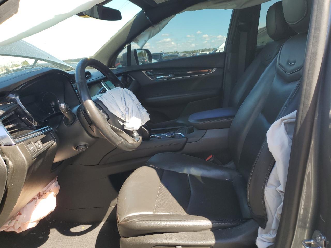 2022 CADILLAC XT6