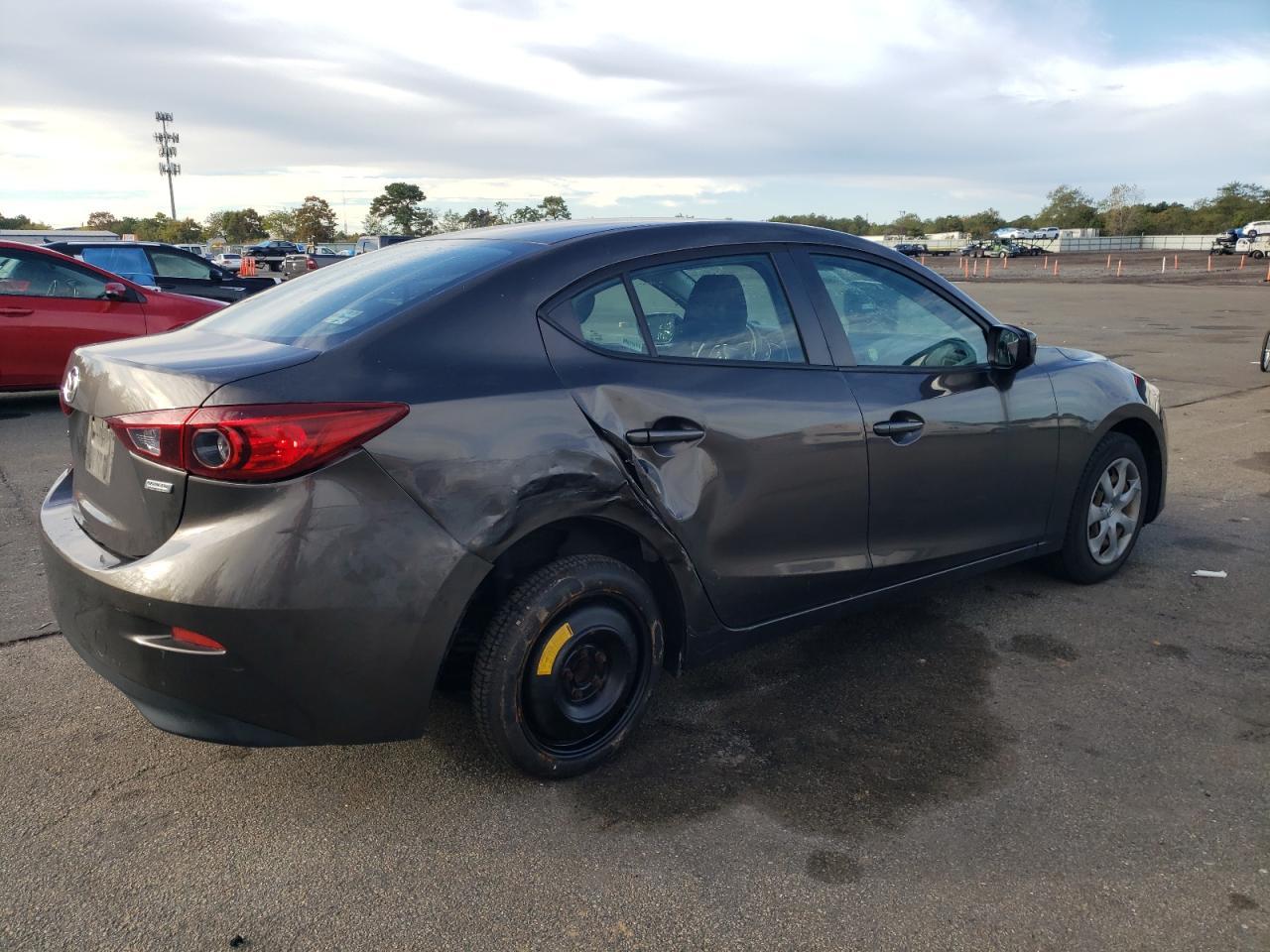 2015 MAZDA 3
