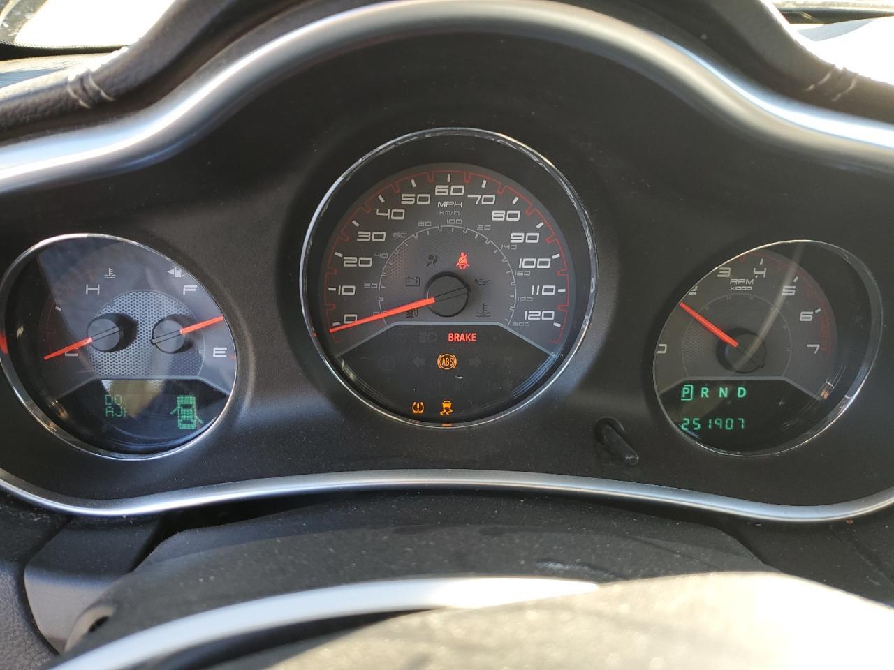 2011 DODGE Avenger