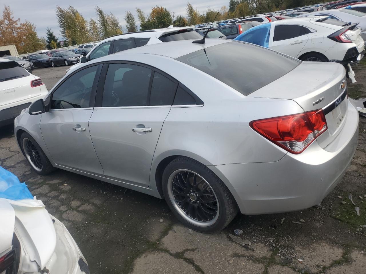 2011 CHEVROLET CRUZE