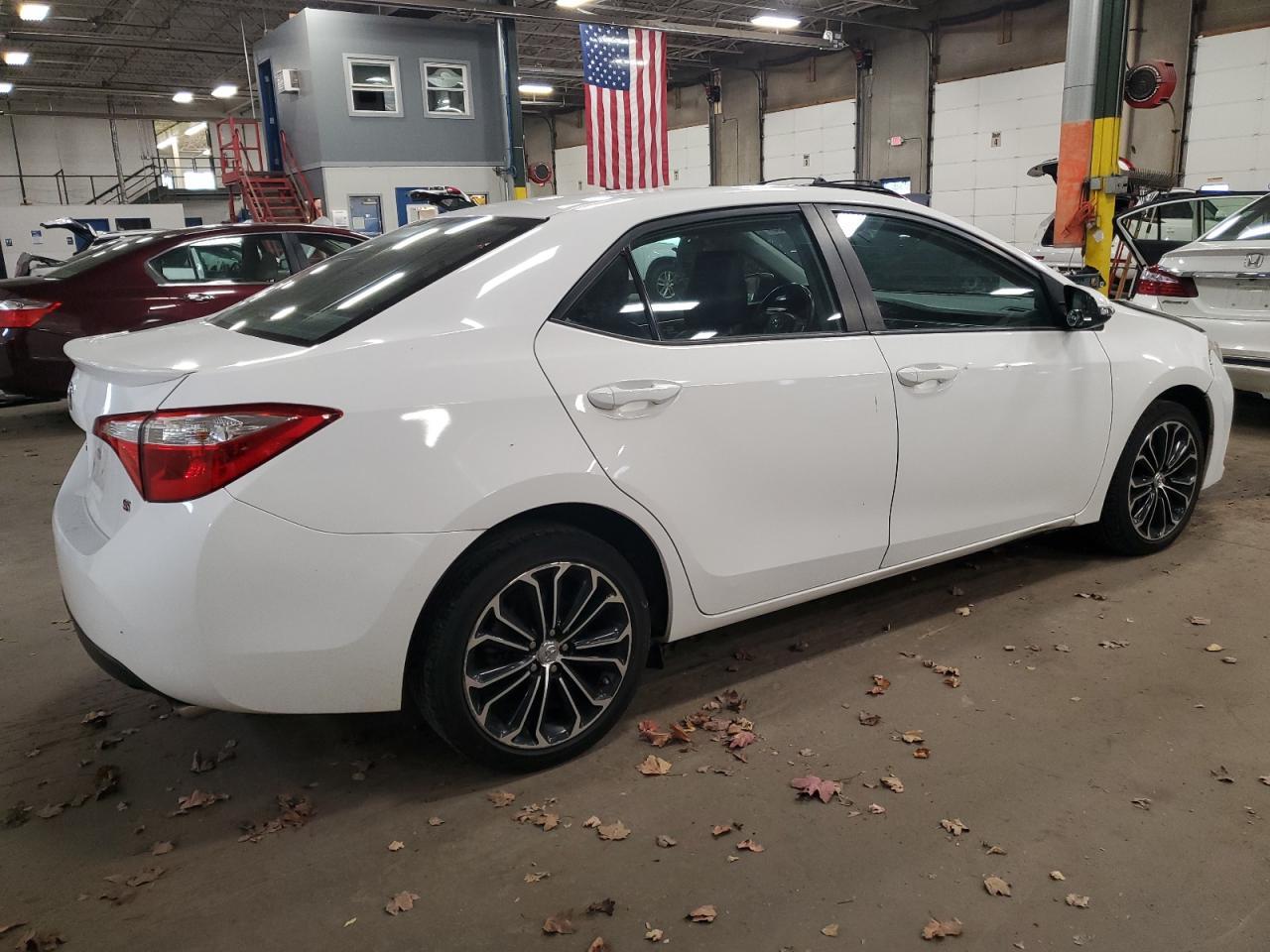 2015 TOYOTA COROLLA