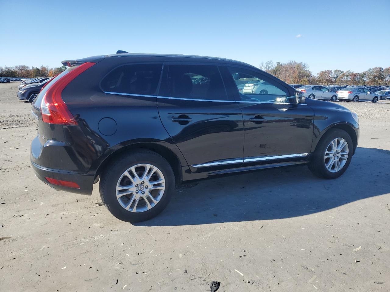 2015 VOLVO XC60