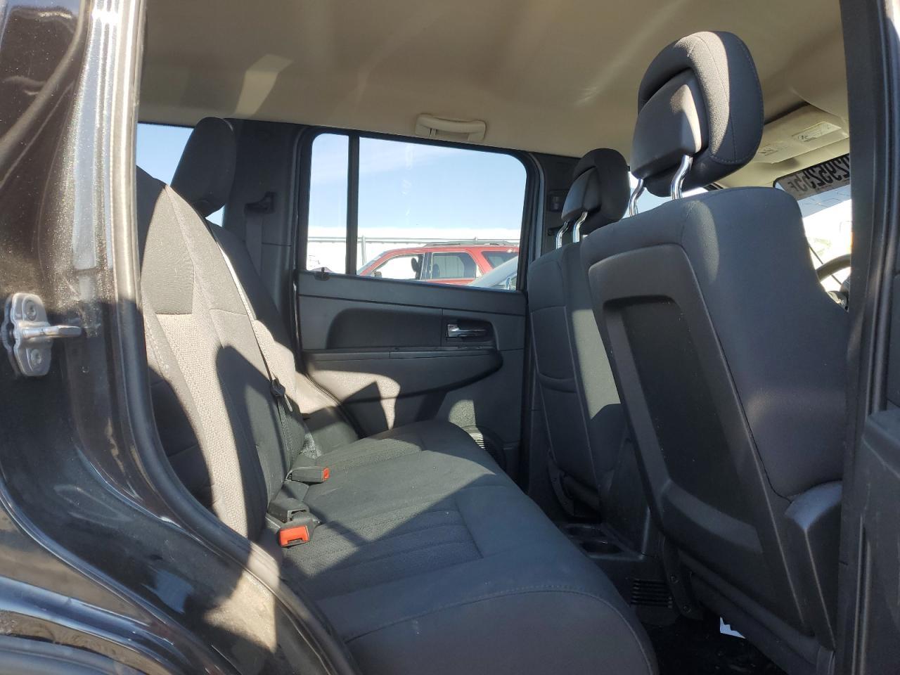 2012 JEEP Liberty