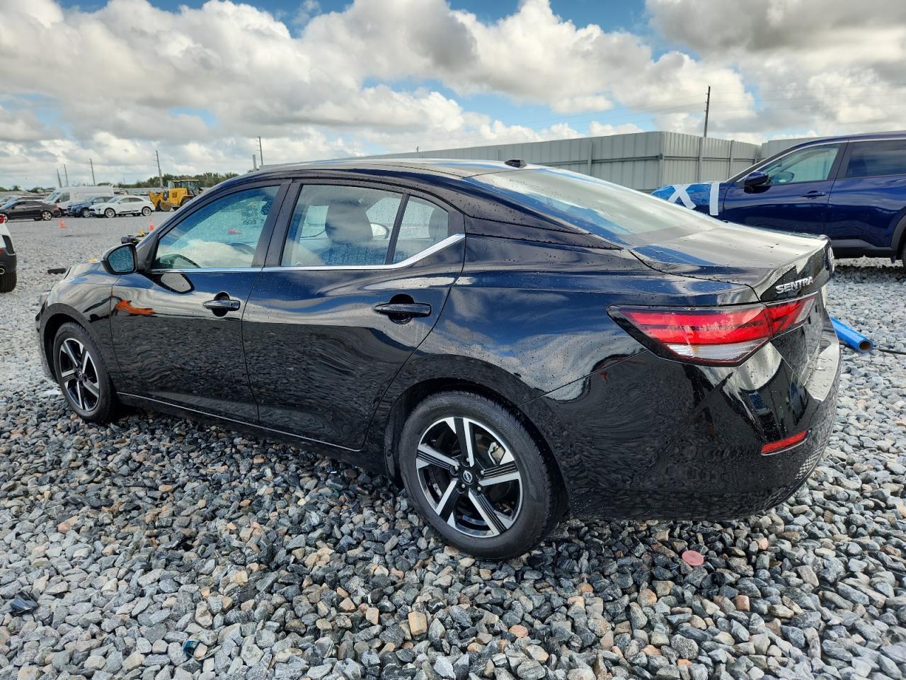 2024 NISSAN SENTRA