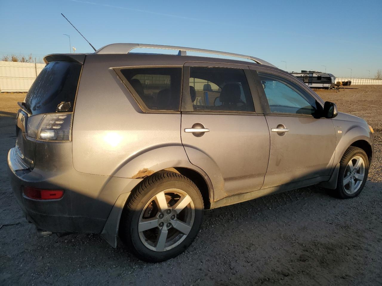 2008 MITSUBISHI outlander
