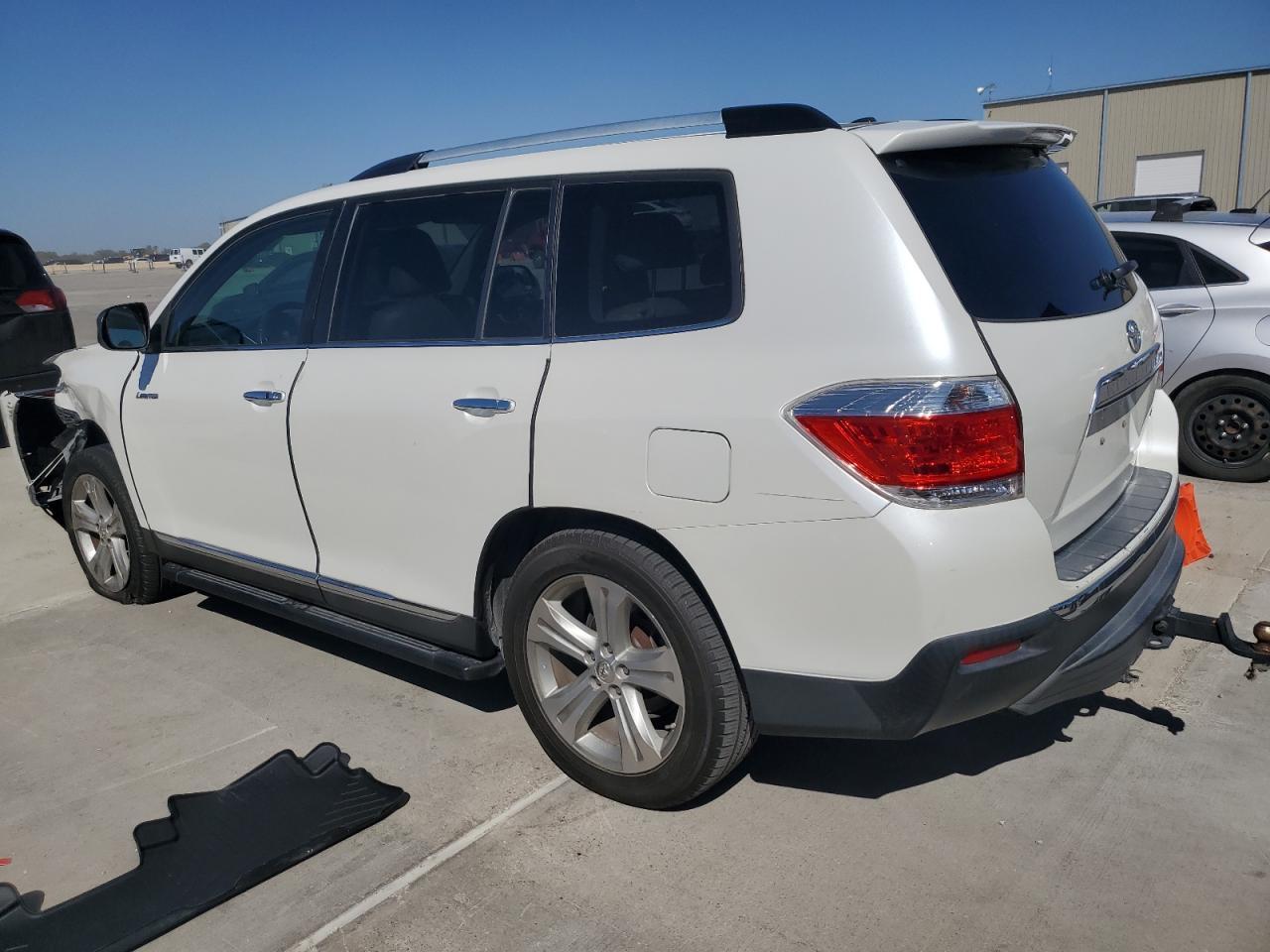 2013 TOYOTA HIGHLANDER