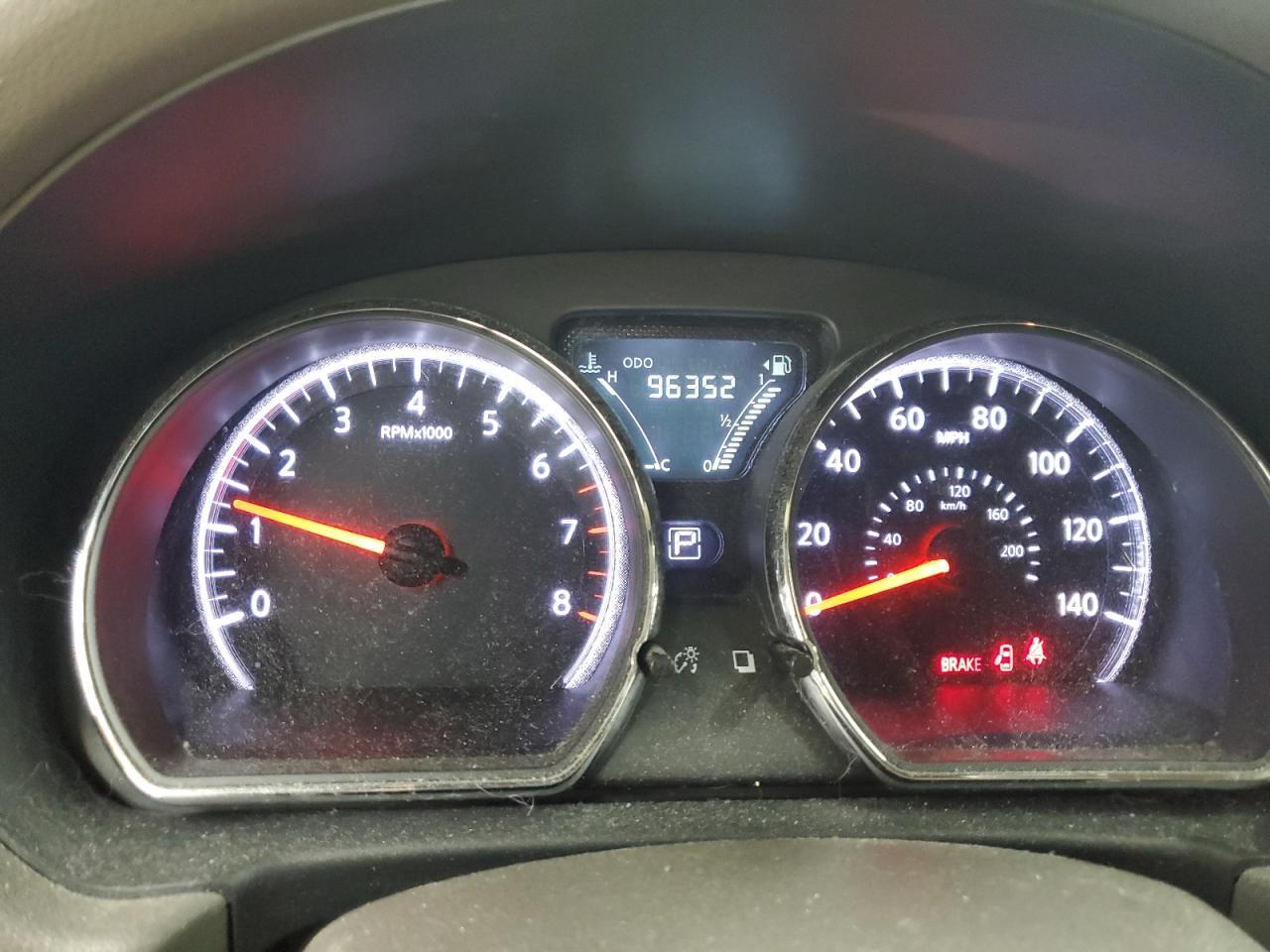 2016 NISSAN VERSA