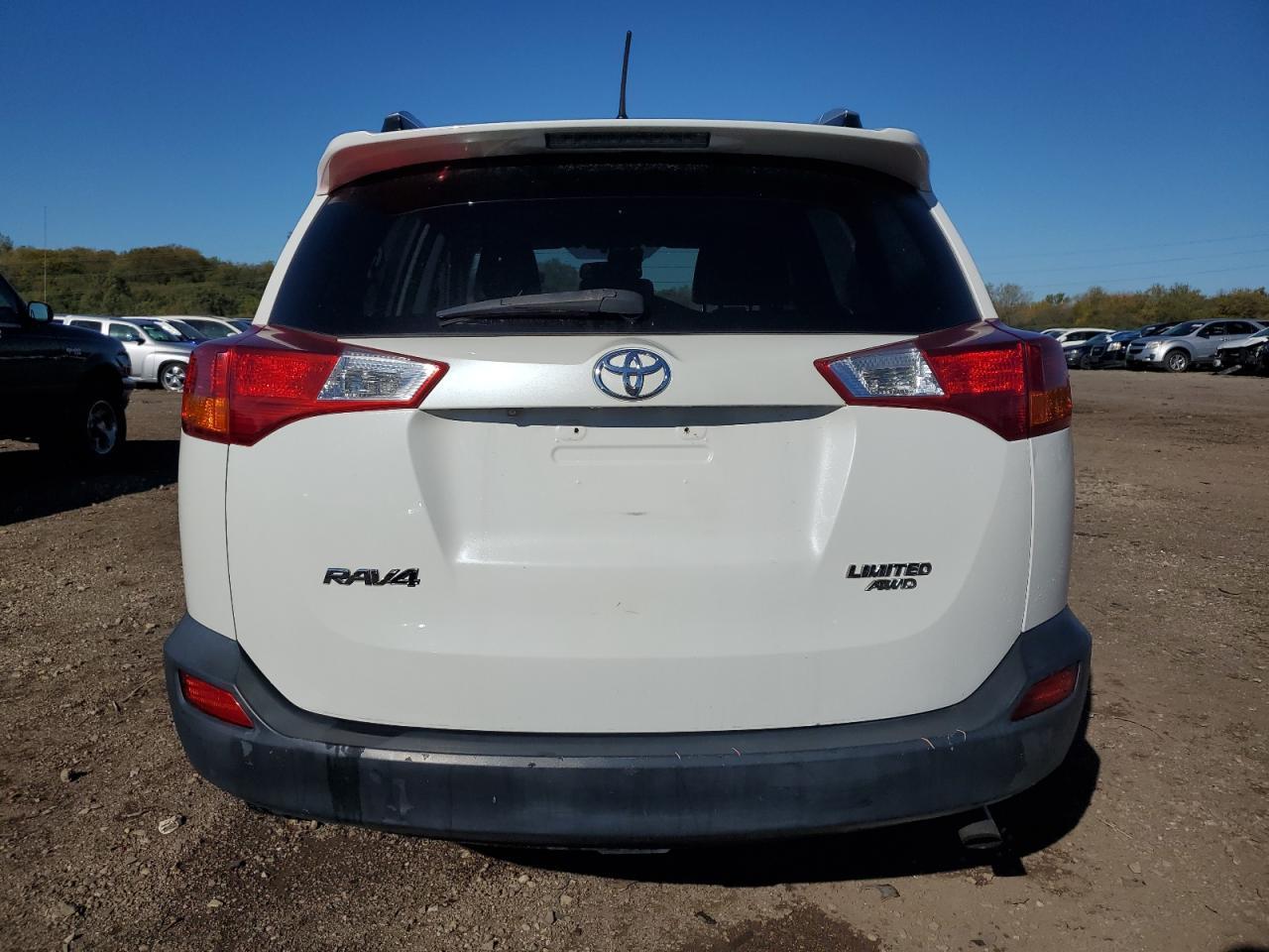 2015 TOYOTA RAV4
