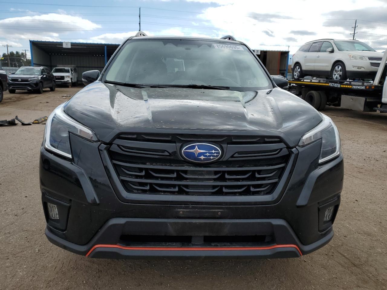 2022 SUBARU FORESTER
