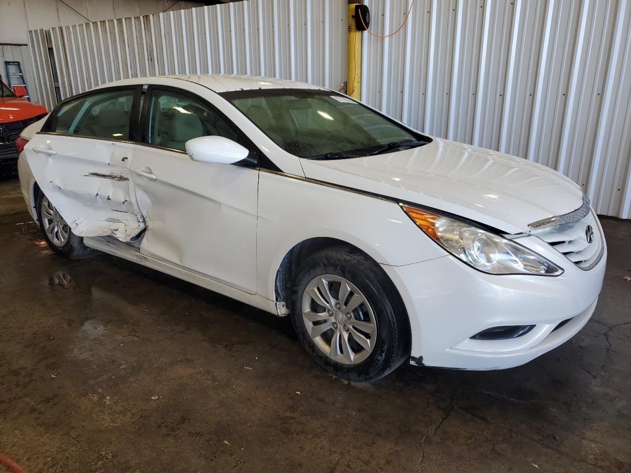 2011 HYUNDAI SONATA