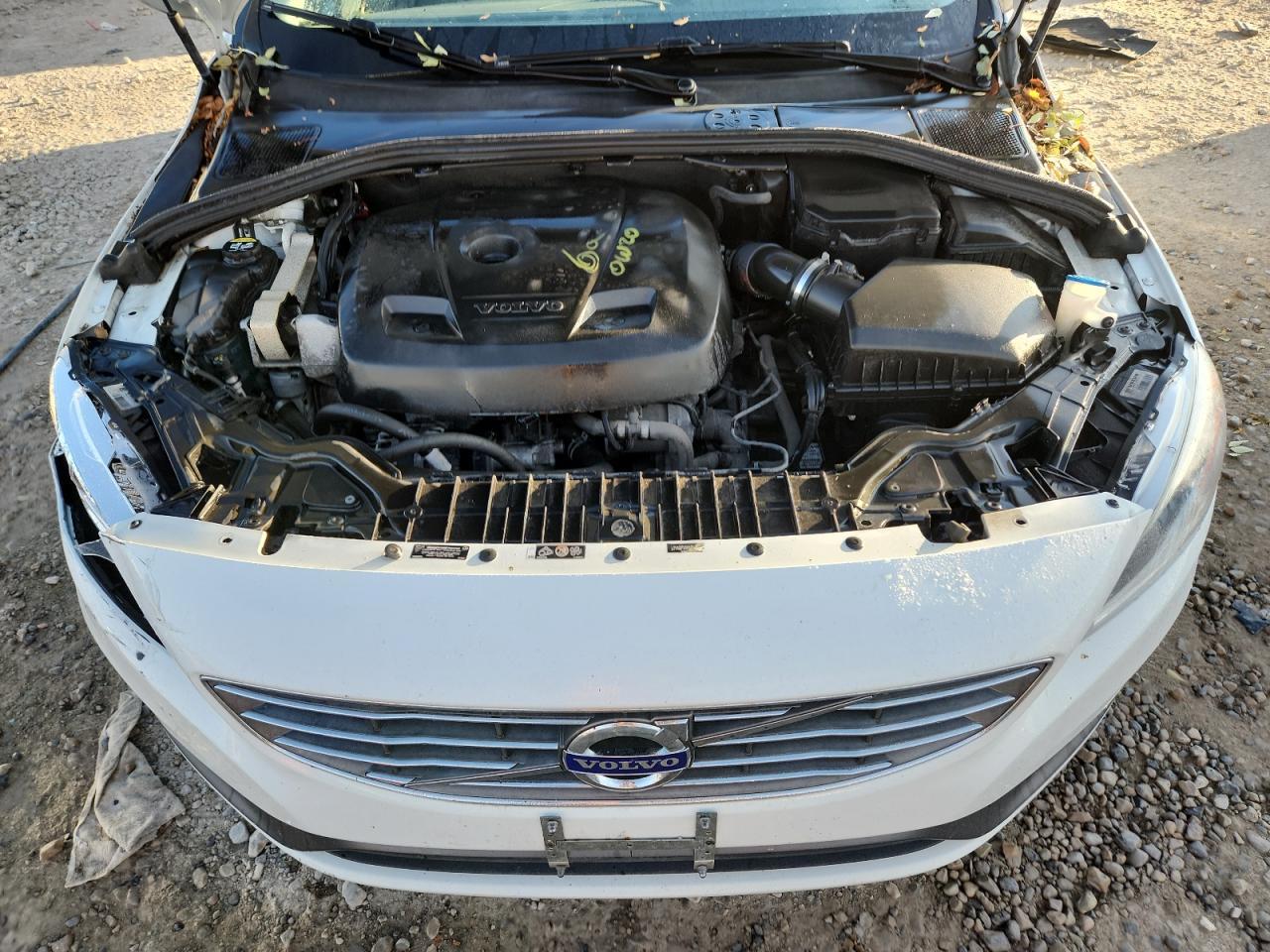 2017 VOLVO S60