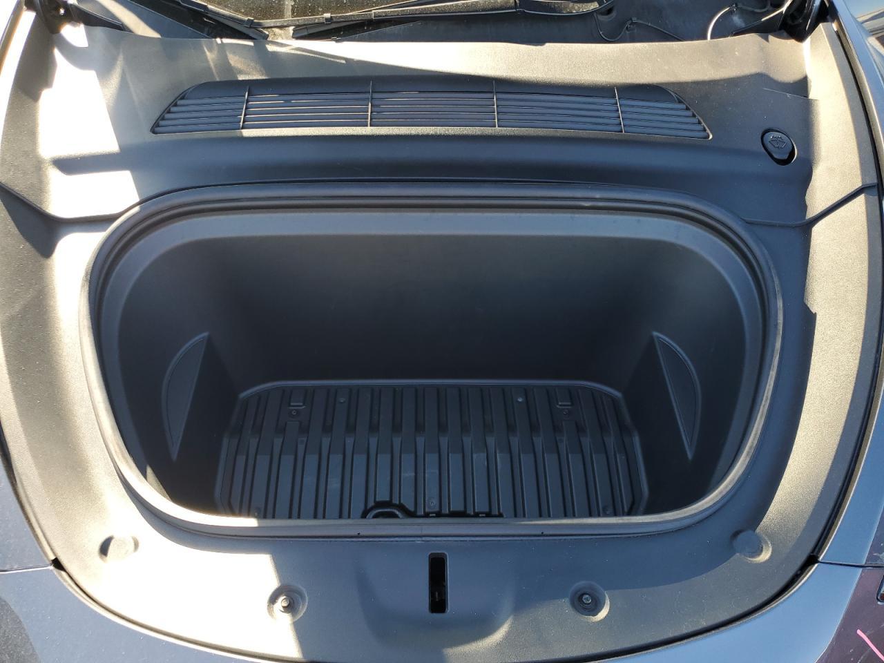 2020 TESLA MODEL Y