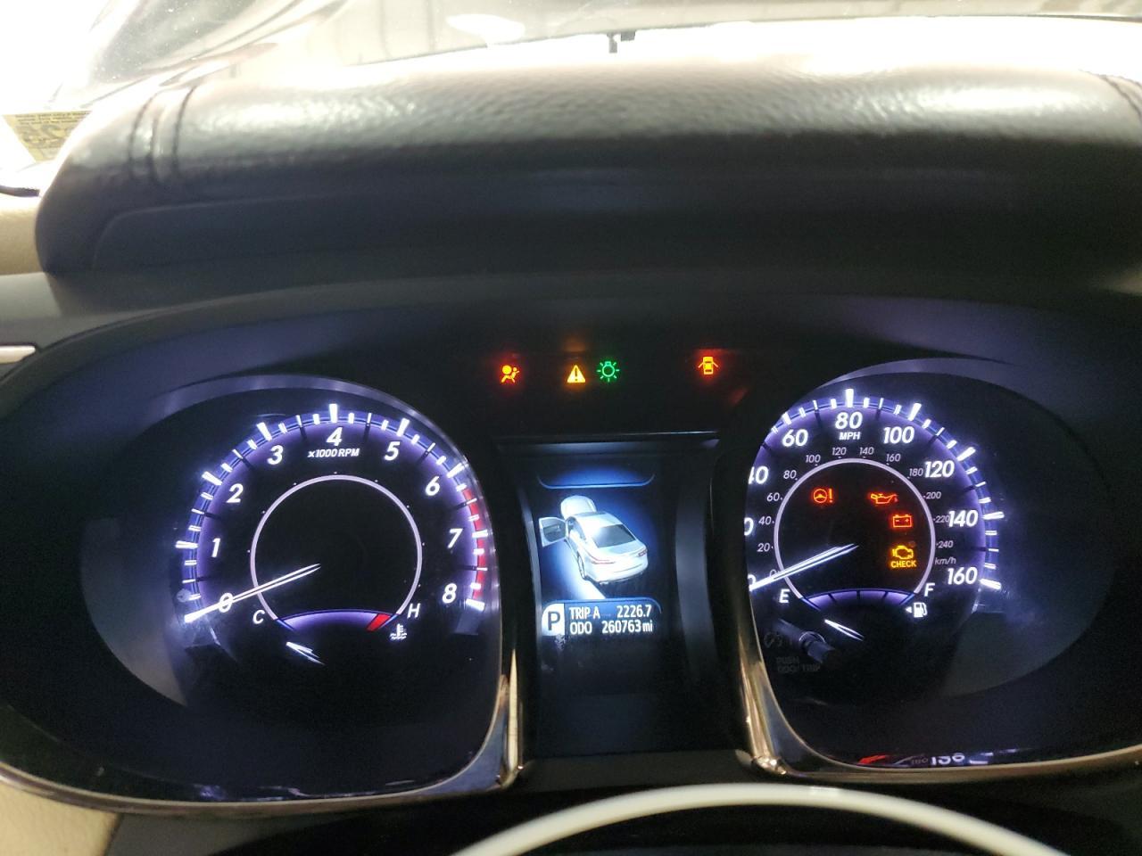 2013 TOYOTA Avalon